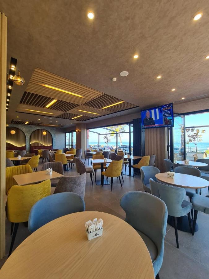 Milenium Hotel Shëngjin Extérieur photo